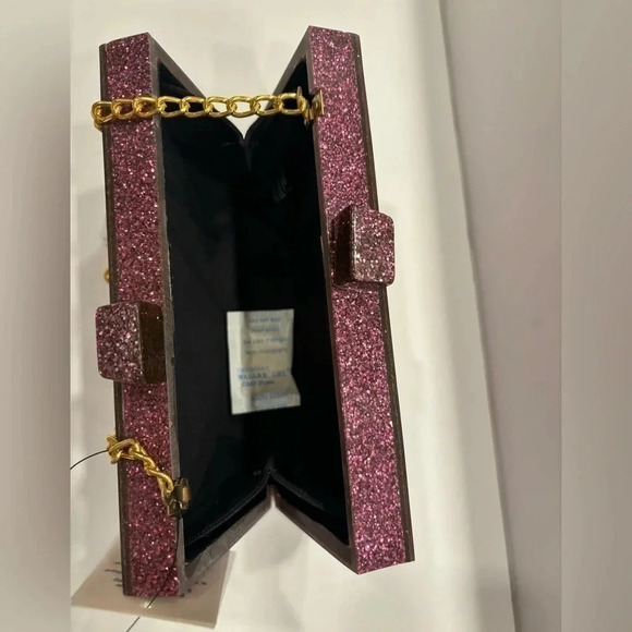 Lulu Party Box With Chain Crossbody Purse - Picture 6 of 6